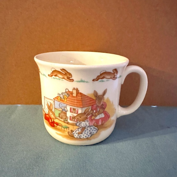 Bunnykins Hug-A-Mug - Picture 1 of 2